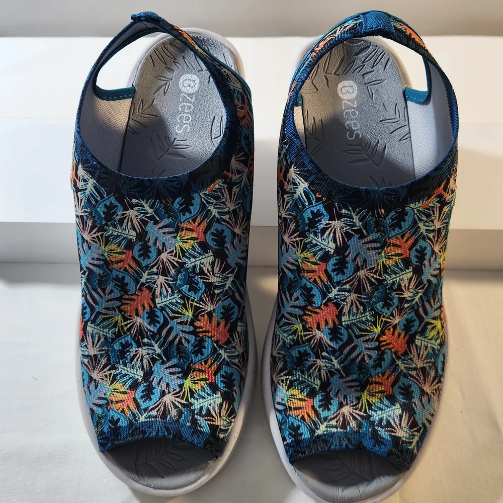 Bzees Tropical Leaf Print Slip‑On Mule‎ Wedge Women’s Size 7.5 Comfort Rare